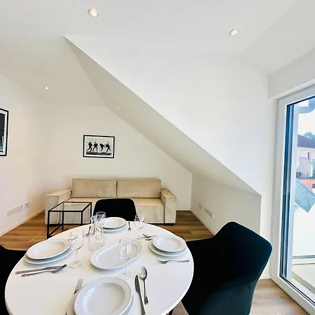 Apartment Bonnystay L Balcony L Center L Design *