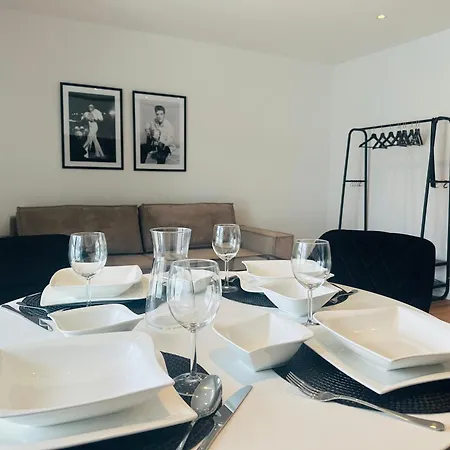 Bonnystay L Balcony L Center L Design *