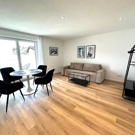 Bonnystay L Balcony L Center L Design * Lorrach
